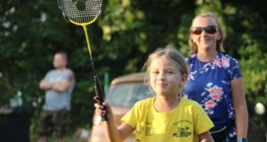 Projekt Pikniki Rodzinne z Badmintonem – Lato 2023 zbliża się do końca Piknik Rodzinny z Badmintonem