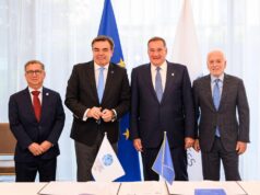 Polityka i ideologia wkracza do sportu. Póki co małymi krokami. EOC umawia się z Komisją Europejską EOC European Commission Agreement of Cooperation signing
